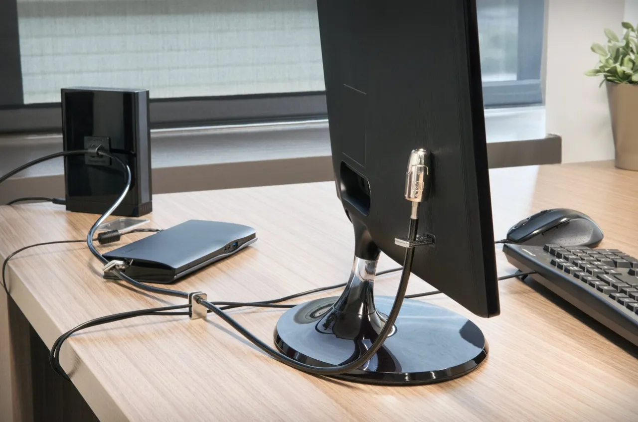 Hot Kensington Desktop & Peripherals Locking Kit 2.0 — Master Keyed on Demand