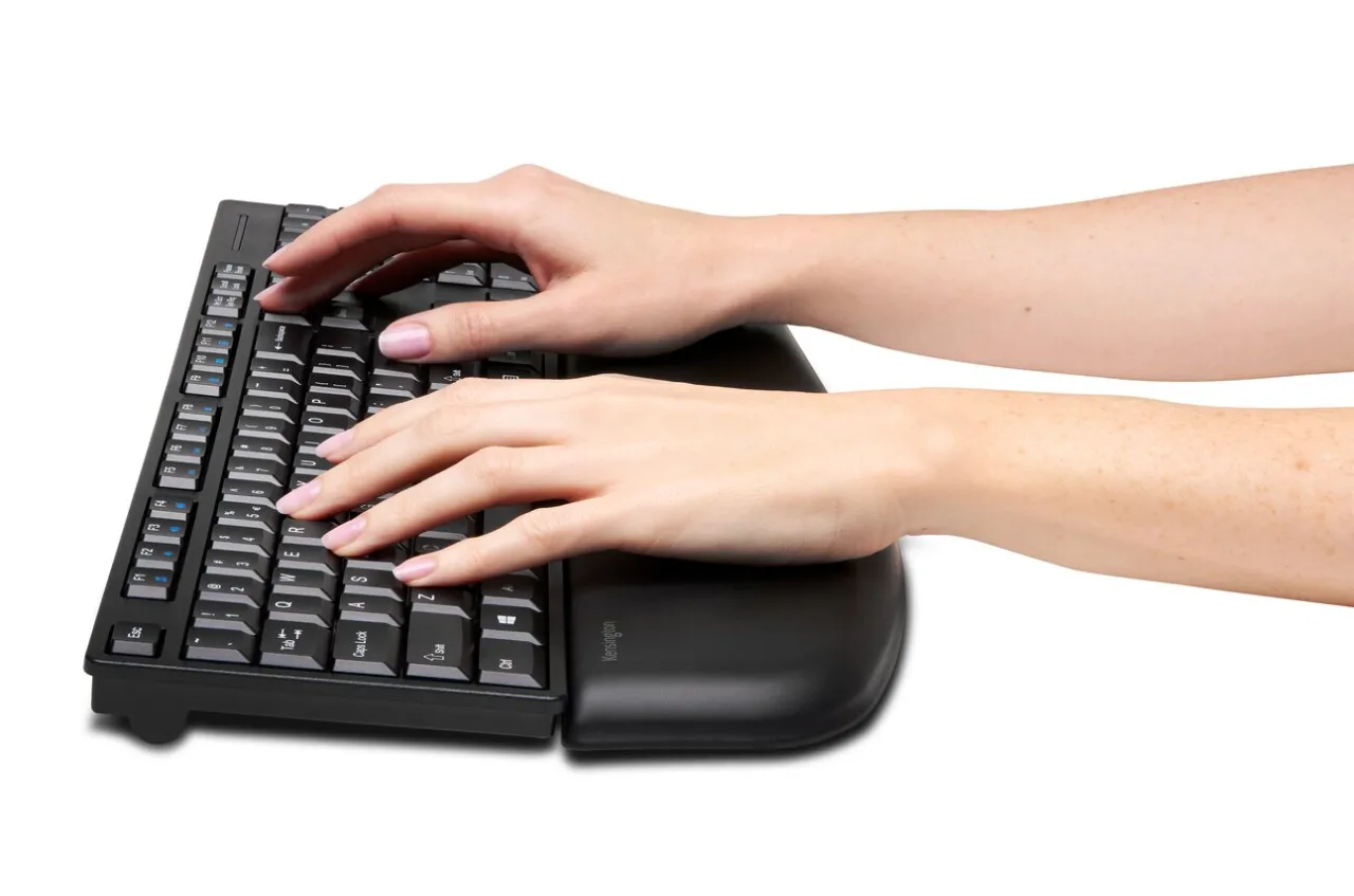 Flash Sale Kensington ErgoSoft™ Wrist Rest for Standard Keyboards