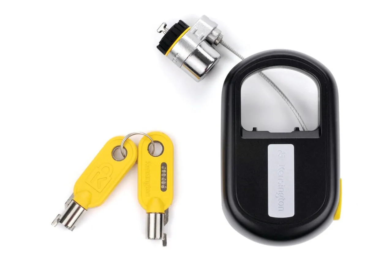 Clearance Kensington MicroSaver® Retractable Keyed Laptop Lock