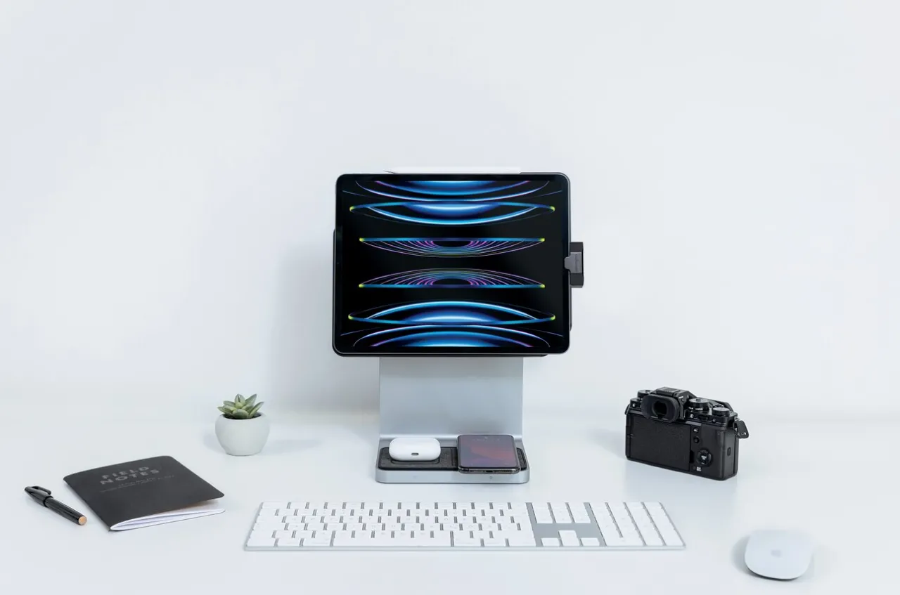 Online Kensington StudioDock™ iPad Docking Station